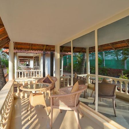 Morjim Holiday Beach Resort Eksteriør bilde