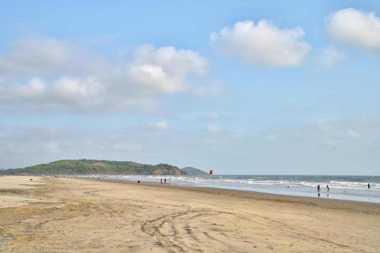 Morjim Holiday Beach Resort Eksteriør bilde