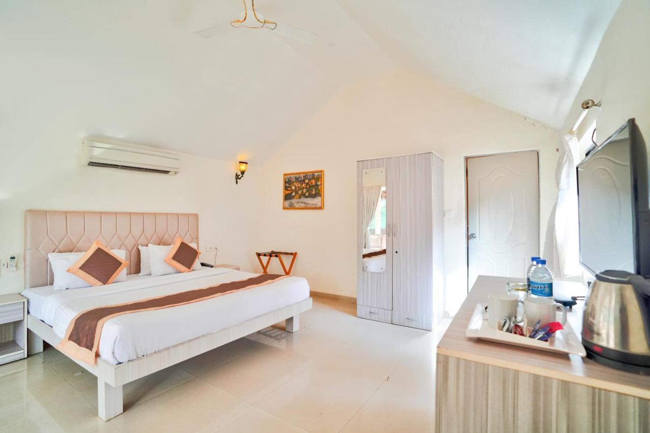 Morjim Holiday Beach Resort Eksteriør bilde