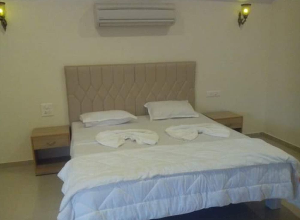 Morjim Holiday Beach Resort Eksteriør bilde